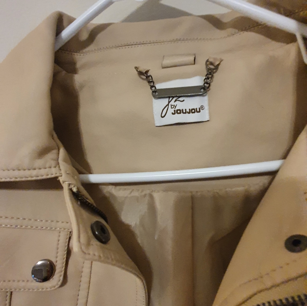 Jacket - Picture 6 of 9